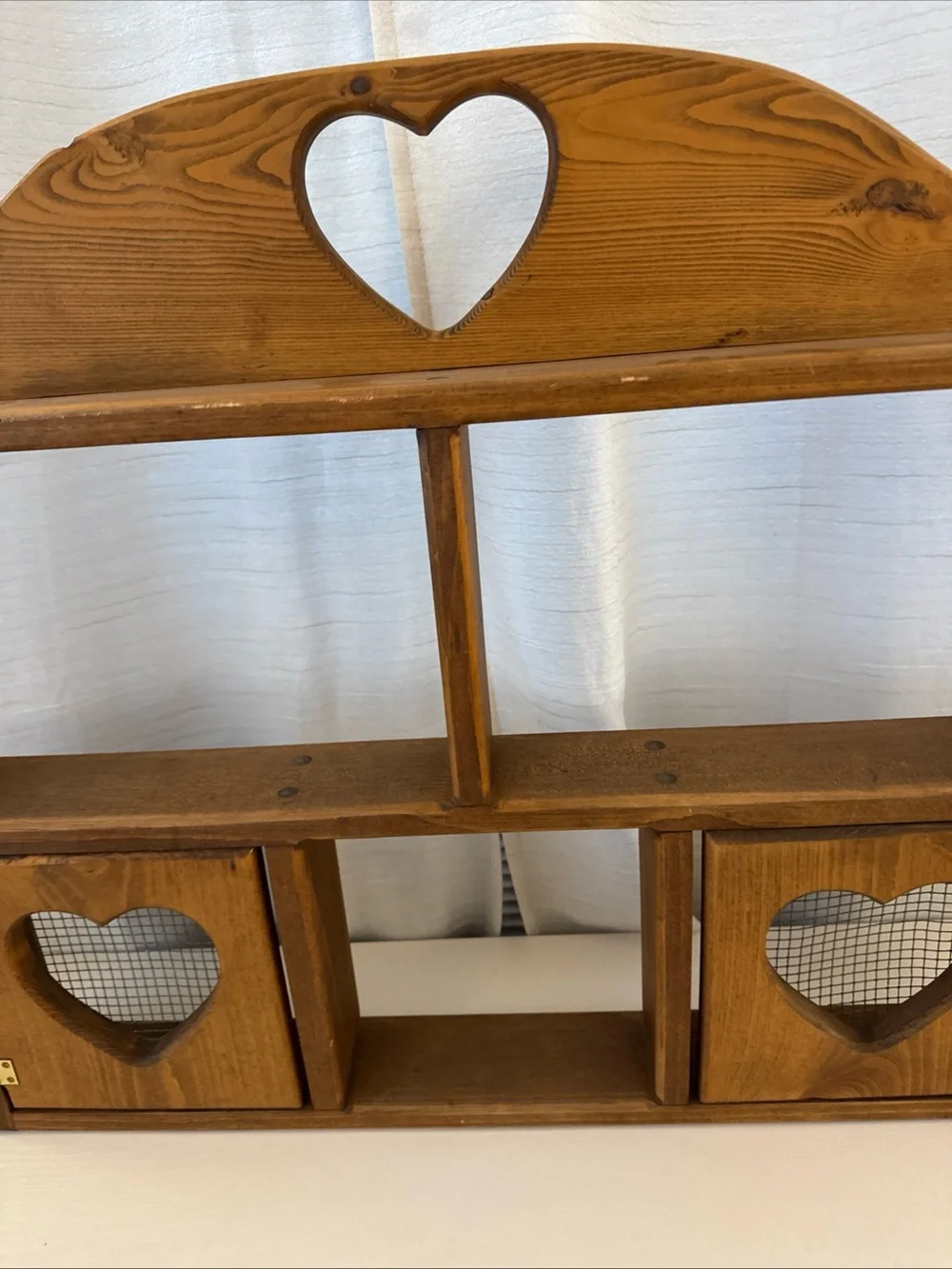 Rustic Heart Wall Shelf - Brown